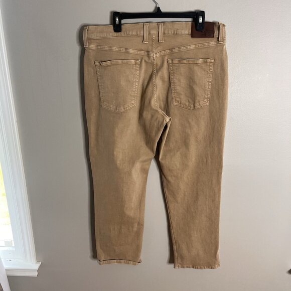 L.L. Bean Men's Size 38 X 28 BeanFlex Standard Fit Tan Khaki Jeans - Picture 4 of 8